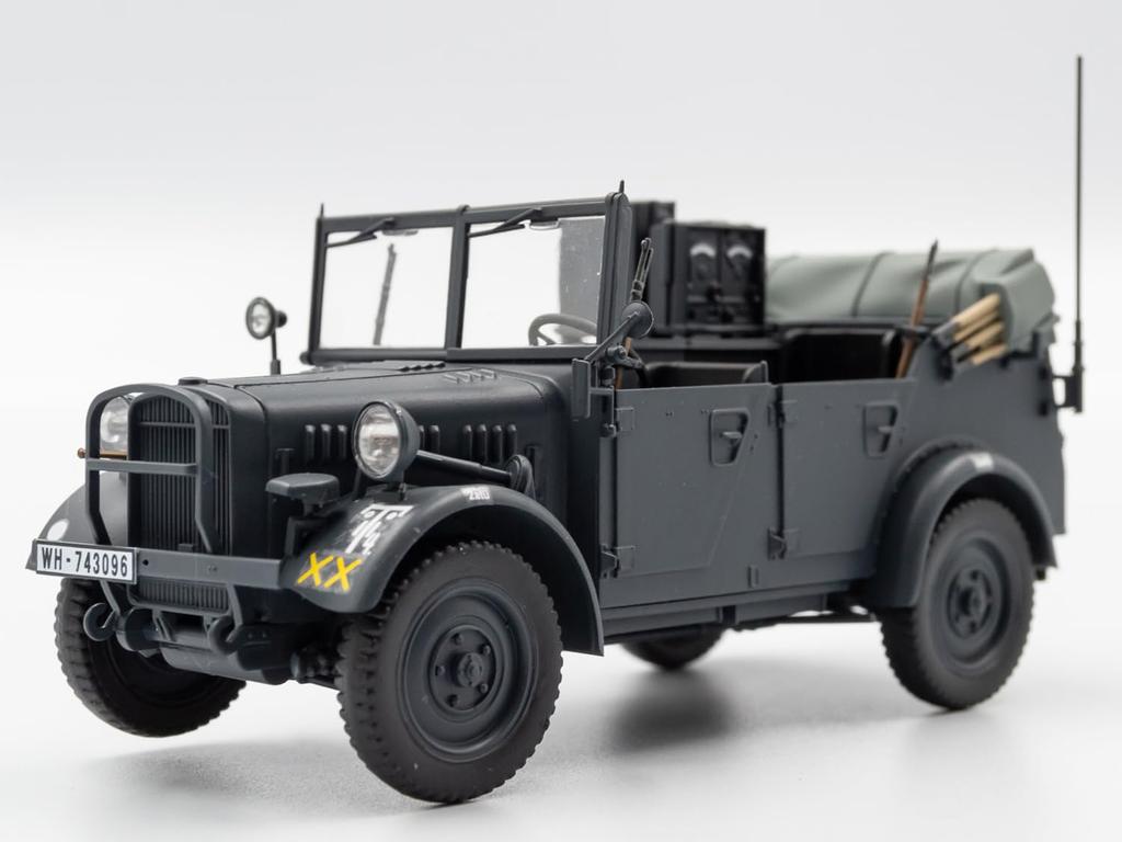 ICM Scale German Army Light Drive Vehicle Plastic Model Kit 35583 1/35 le.gl.Einheitz-Pkw Kfz.2 Four-Wheel Radio-Equipped