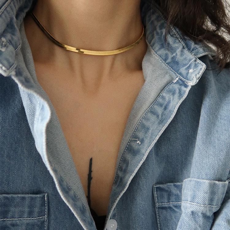 Trendy Double-Layer Snake & Blade Chain Necklace for Women