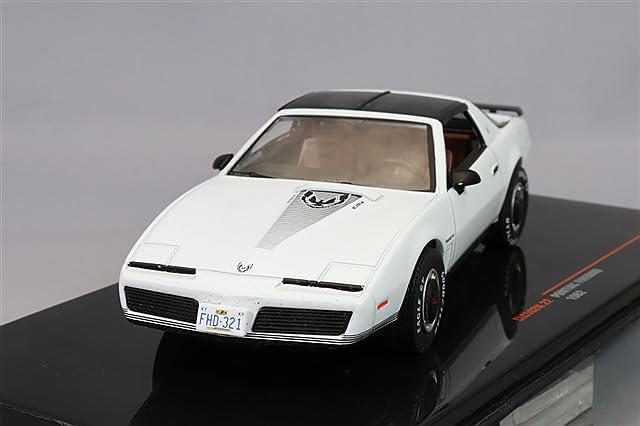 

Ixo Pontiac Firebird 1982 Pearl White 1/43