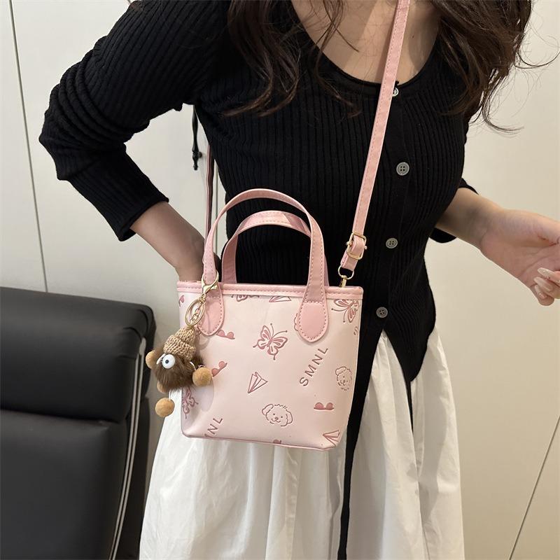 Summer New Light Luxury Aesthetic Niche Design High Texture Portable Shoulder Messenger Bag Bucket Bag
