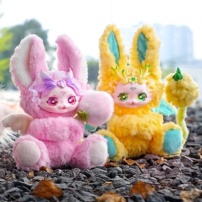 Bebek ve Peluş Oyuncaklar – Çizgi Film Karakterli Yumuşak Oyuncaklar