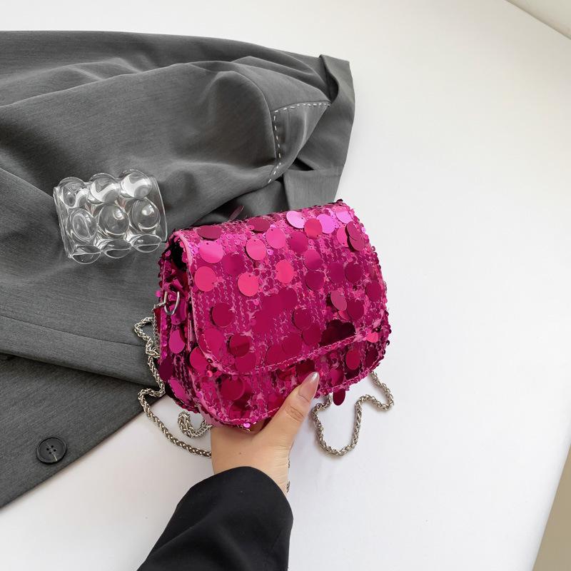 

2024 summer new fashion retro messenger bag simple shoulder small square bag this year popular niche design bag рожевий червоний колір