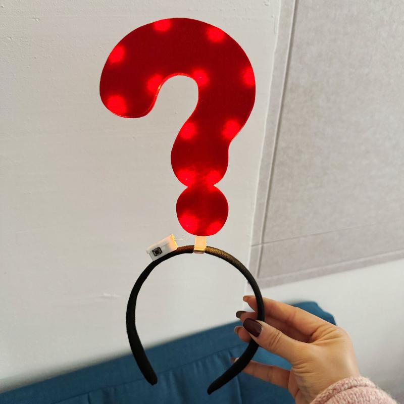 Jedinečná čelenka se šipkovým světlem Zábavná čelenka s otazníkem Vánoční drobnosti Dívčí pokrývka hlavy Sváteční obruč do vlasů Kostýmová ozdoba hlavy