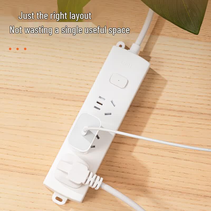 Deli 3-Outlet Power Strip