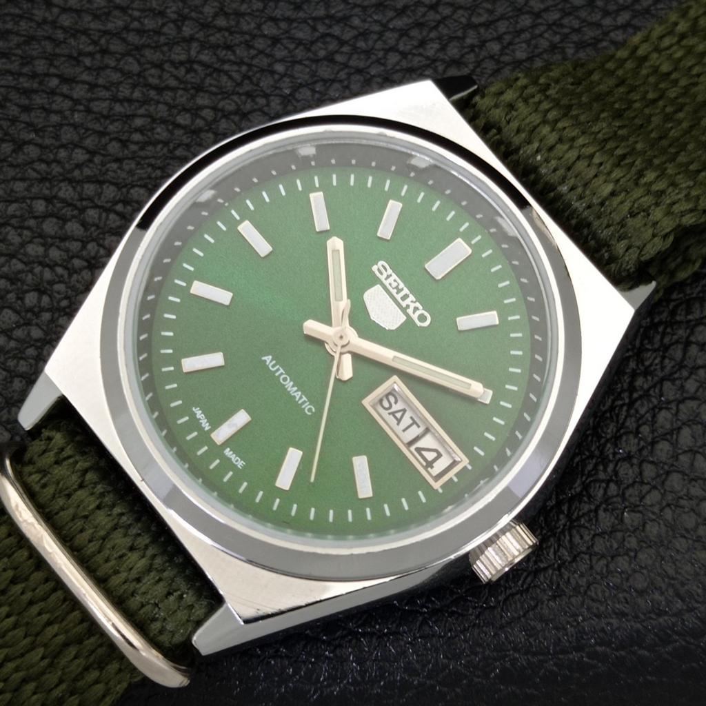 JAPAN VINTAGE SEIKO 5 AUTOMATIC REFURBISHED MENS GREEN DIAL WATCH a440674-4 Sk-a440674
