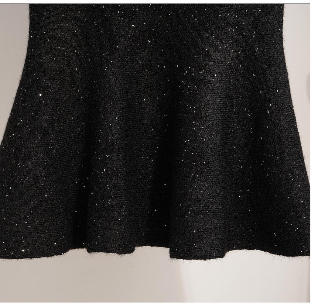 Elegant Blue High-Waisted Mermaid Skirt – No-Pill, Hip-Hugging Design with Stylish Zipper