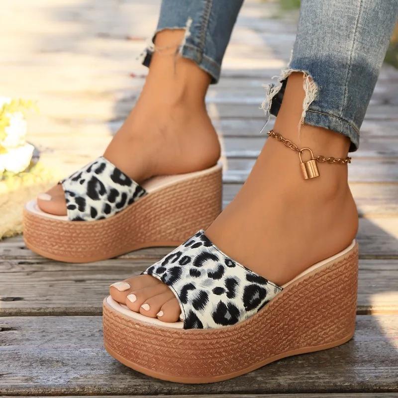 Women's Shoes Peep Toe Women's Slippers Fashion Leopard Print Casual Slippers Women New Plus Size Platform Slippers 34-43