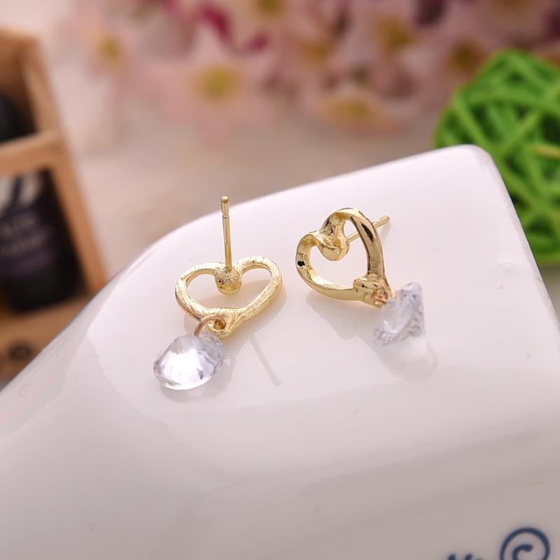 E692 Yiwu, Fashion Temperament Jewelry, Love Stud Earrings.