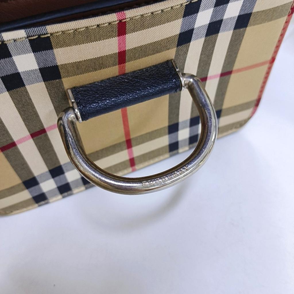 [Pre-Owned] D Check Pattern Leather Mini Shoulder Crossbody Bag - Very Good #1VPGG1I