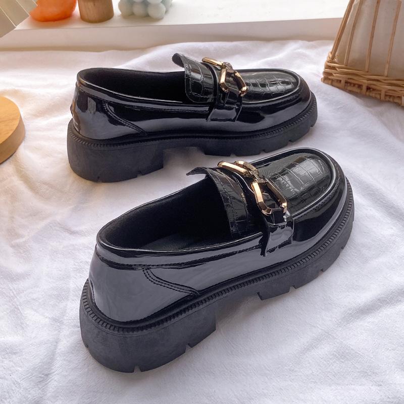 

2025 осень новые глянцевые маленькие кожаные туфли женские ins тренд толстая подошва увеличение роста шнуровка ретро колледж британский стиль K1803 40 чёрный