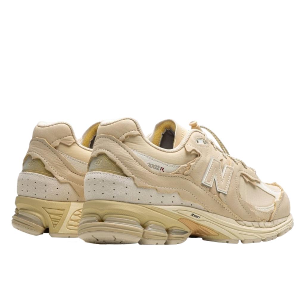 New Balance 2002R Protection Pack Sandstone