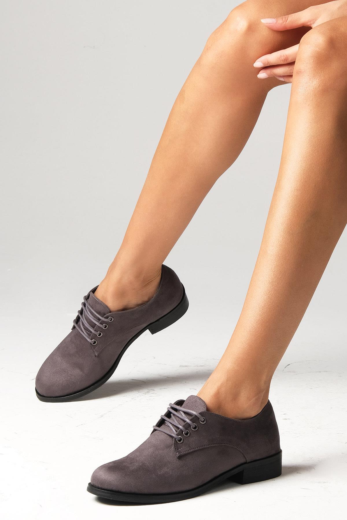 

Женские модные замшевые оксфорды серого цвета Berta на плоской подошве 36