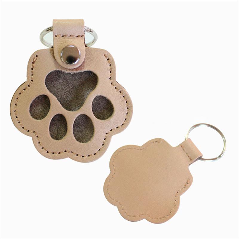 

Кожаный мемориальный мешочек для хранения шерсти питомца, держатель для карточек в форме отпечатка кошачьей лапы, брелок, ручная работа, многофункциональный портативный брелок бежевый