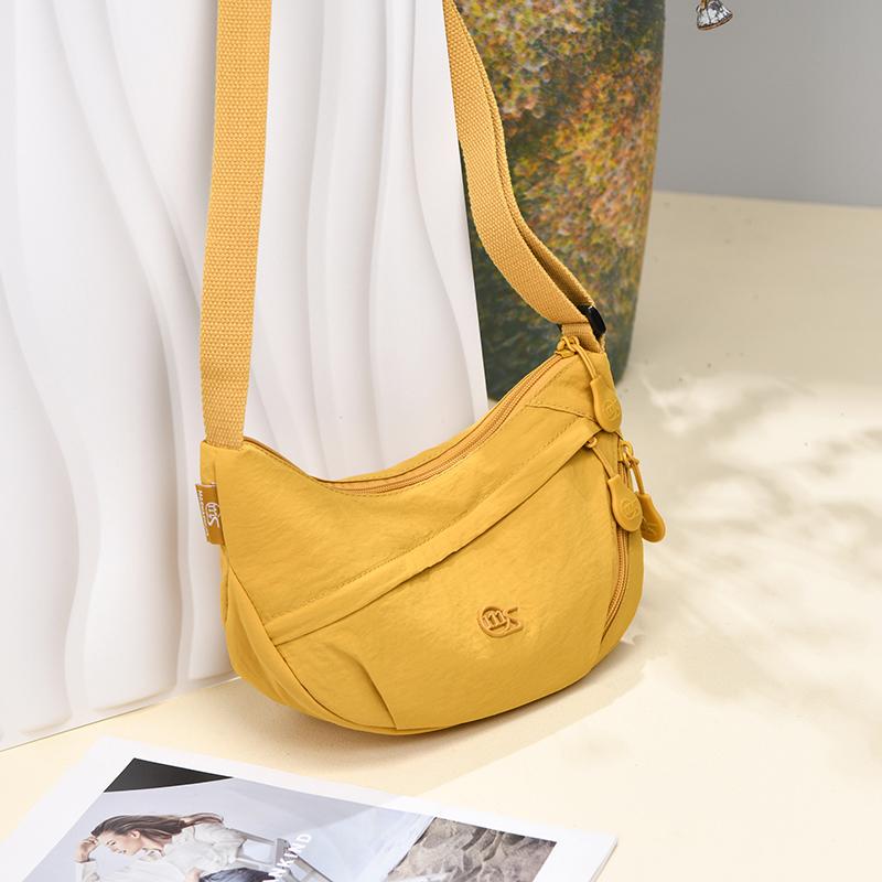 Korean Style Large Capacity Versatile Dumpling Bag Single Shoulder Crossbody Handbag Cute School Bag Simple Urban Style