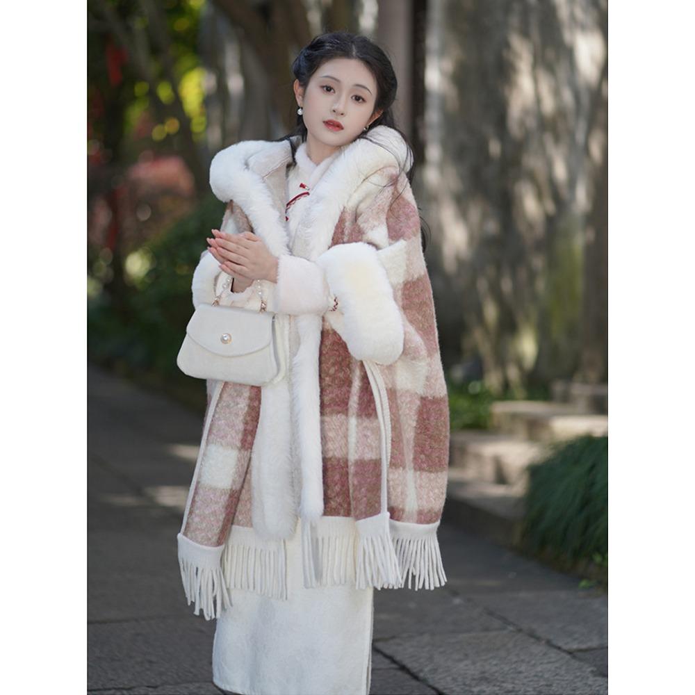 Long Cape Shawl with Cheongsam Outerwear Fleece-lined Thickened Jacket Tassel Top