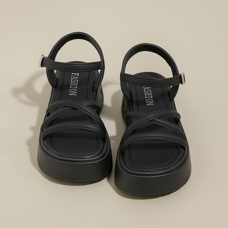 Thick-soled small sandals women's 2025 new summer wear versatile skirt with shoes