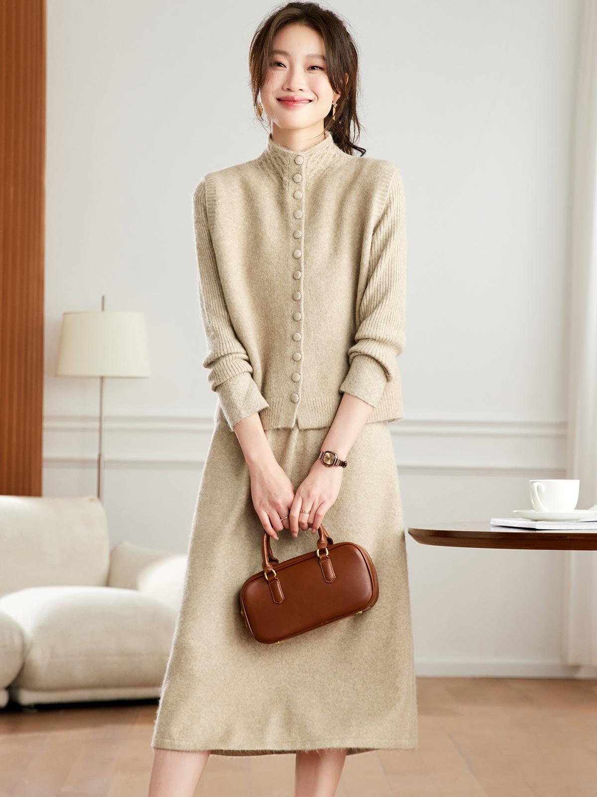 

Premium Knit Dress & Cardigan Set for Women - Elegant Autumn/Winter 2025 Two-Piece Outfit XL fits 120-130 lbs верблюд/бежевый