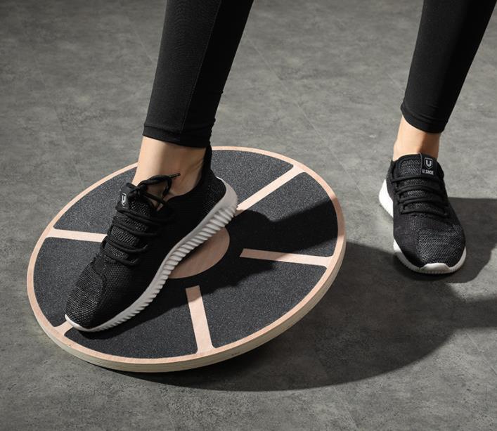 High-Difficulty Wooden Balance Board for Rehabilitation and Sensory Integration Training