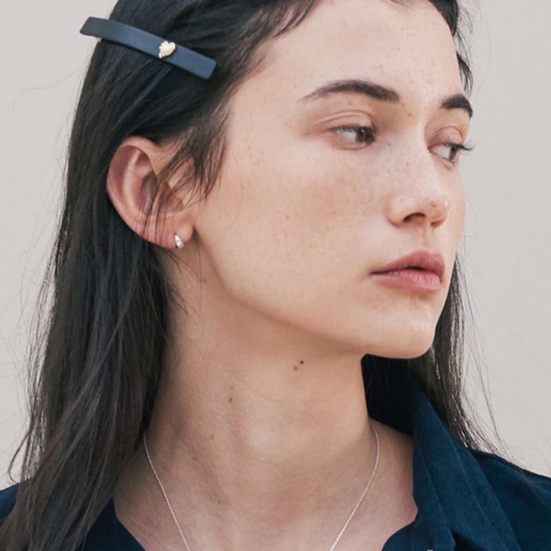 

Third movement Skinny Hair Clip (Black) OS