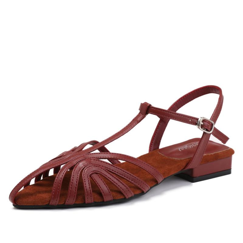 

Woven low-heeled Roman shoes women s summer new fashion versatile open-toe sandals wear travel beach shoes 35