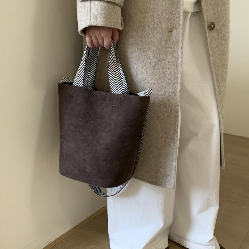 Leopard print bag women's 2025 new high-grade textured suede hand bag large-capacity shoulder crossbody bucket bag