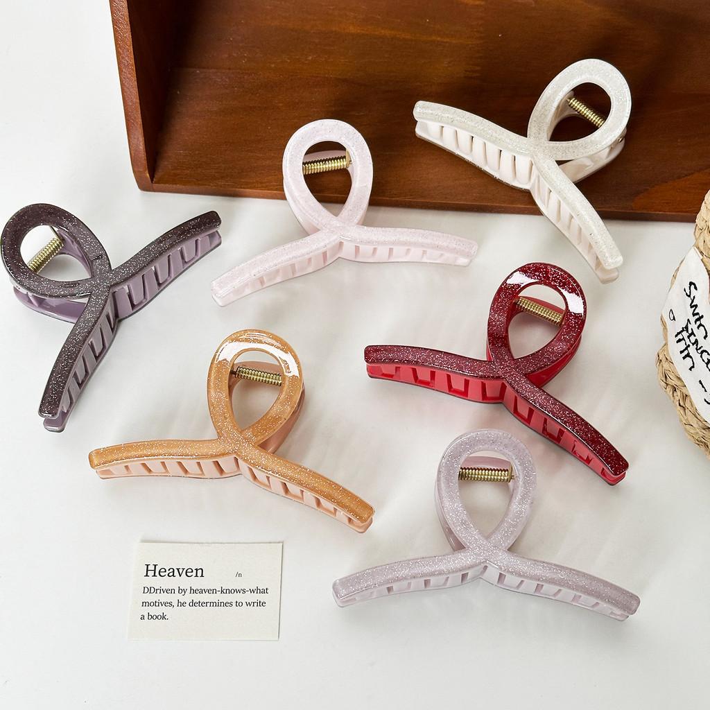 Hair Minimalist Premium Clips In Bright Colors With Unique Styles For Fashion Everyday