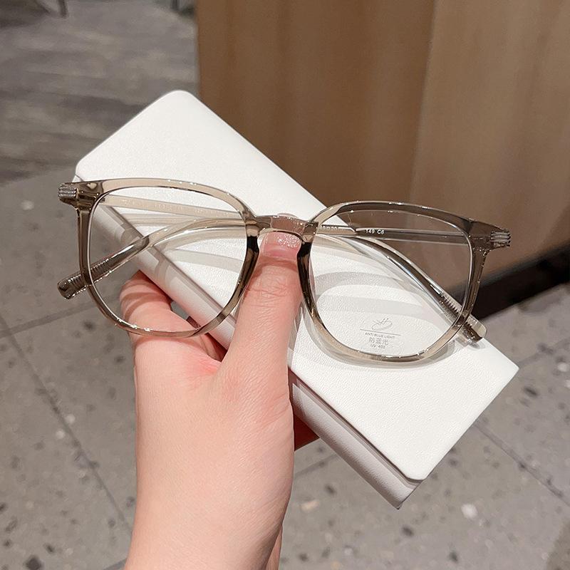 Armação de Óculos Retrô TR90 Preta Lisa Ultraleve de Celebridade da Internet, Oito Pessoas Podem Ser Equipadas com Armações de Óculos de Grau
