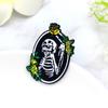 Creative Alien Skull Brooch Collection: Trendy Spaceship Badge
