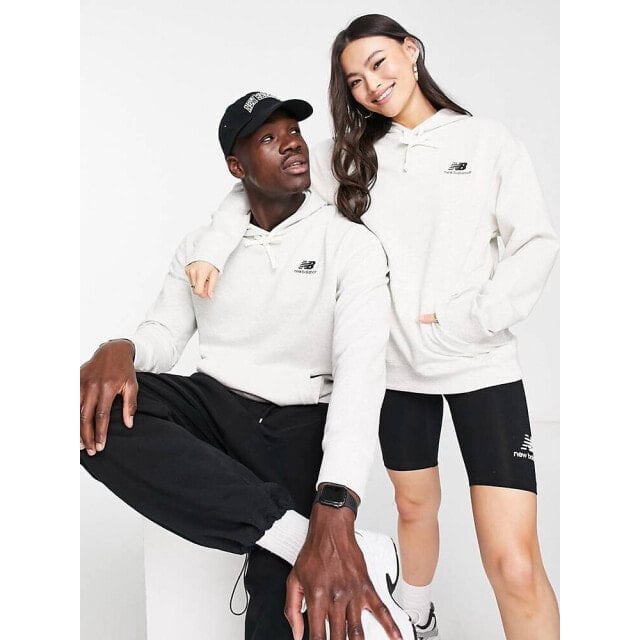 

Худи серого цвета с небольшим логотипом New Balance