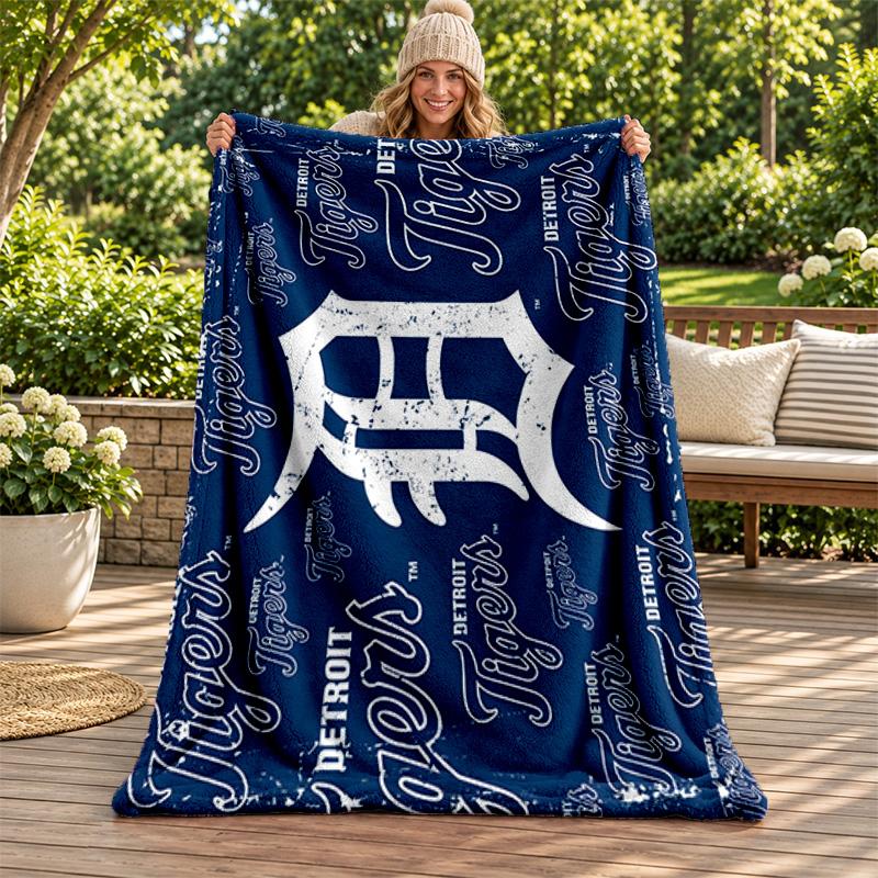 Detroit Tigers Blanket Flannel Blanket Soft Cozy Plush Throw for Sofa Bed Lightweight Home Decoration Gifts for Christmas Various Holidays