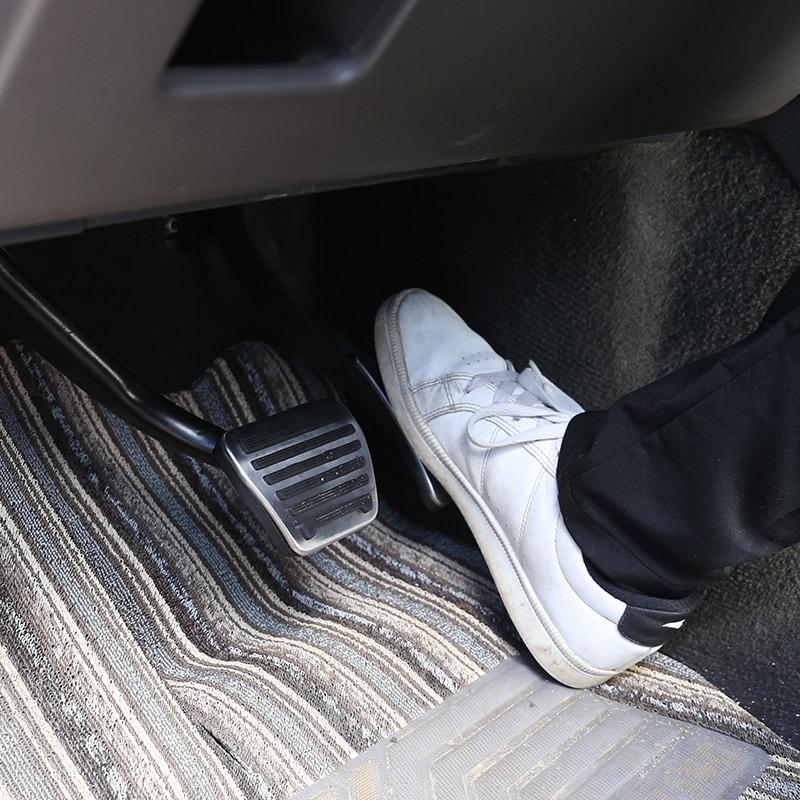 For Land Rover Discovery 5 2014- Defender 110  Stainless Steel Car Gas Fuel Brake Pedal For Range Rover Vogue 2013-