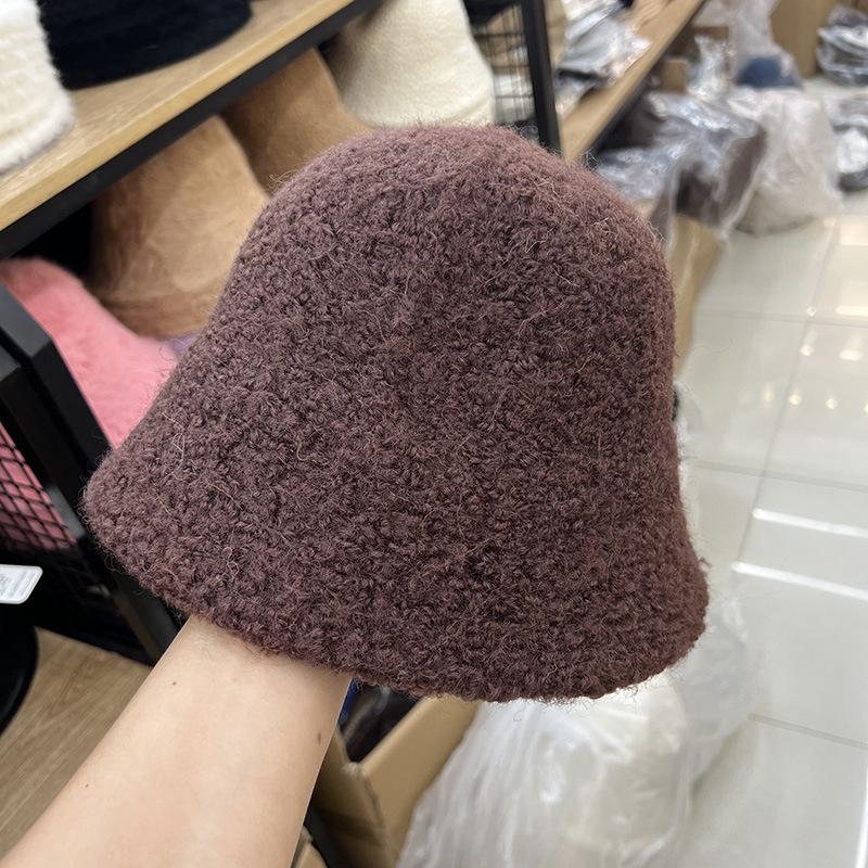 

Утолщенная теплая толстая тибетская кашемировая шляпа-ведро женская зимняя модная простая защита ушей показывает лицо маленькая шляпа-ведро M（56-58cm） темно-коричневого