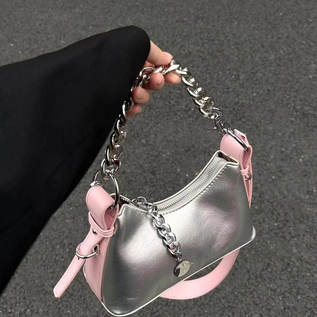 Korean Niche Design Bag Women'S Spring Fashion Small Bag High-End Sense Versatile Shoulder Messenger Bag