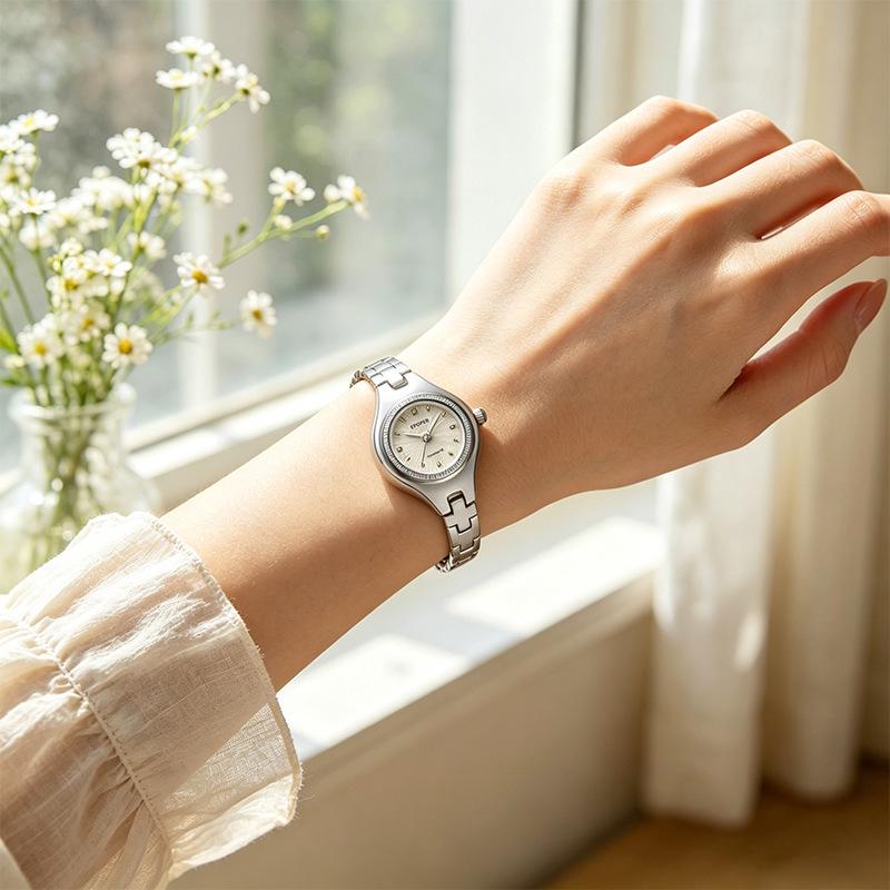 Korean Style Casual Women's Quartz Bracelet Watch