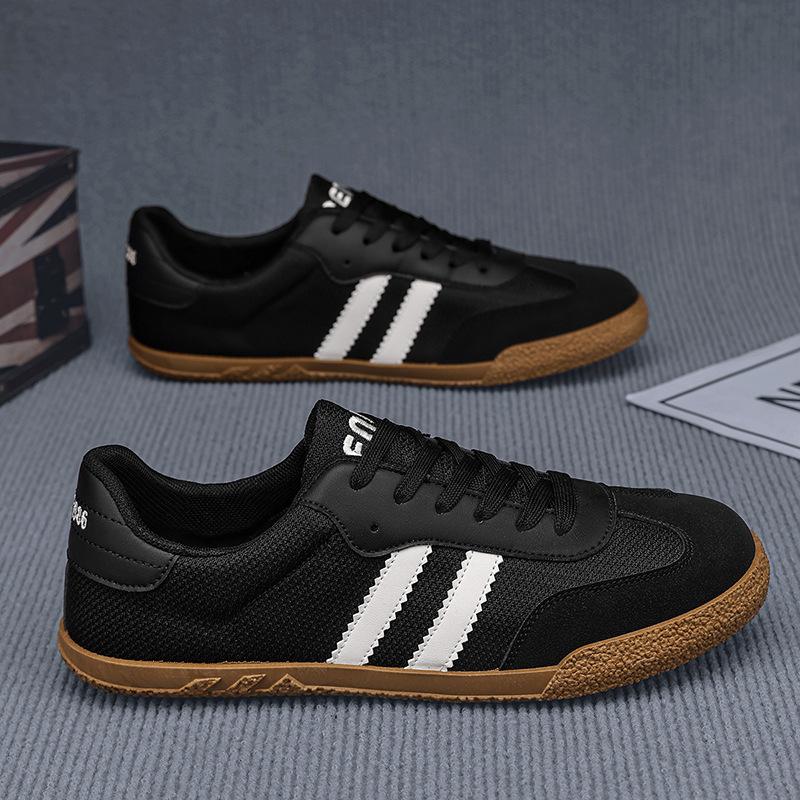 Summer new low-top classic solid-color ins wind-increased thick-soled comfortable board shoes