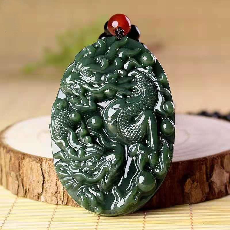 Přívěsek na náhrdelník z přírodního hetianského jadeitu s drakem, zelený qingový jadeit, vyřezávaný totem zvířete, amulet, čínský styl, jadeitová destička pro muže i ženy
