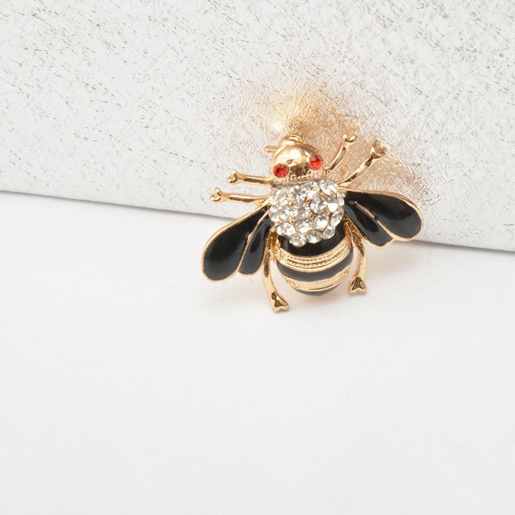 Bee Brooch Enamel Cute Exquisite Charming Rhinestone Romantic Vintage Breastpin Valentine's Day Brooches for Woman Jewelry Gift