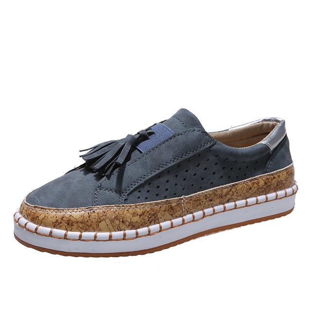 Retro Tassel Shoes Women Hollow Out Design Casual Flat Loafers Ladies Slip -On Sneakers Faux Nubuck Sport Zapatos De Mujer