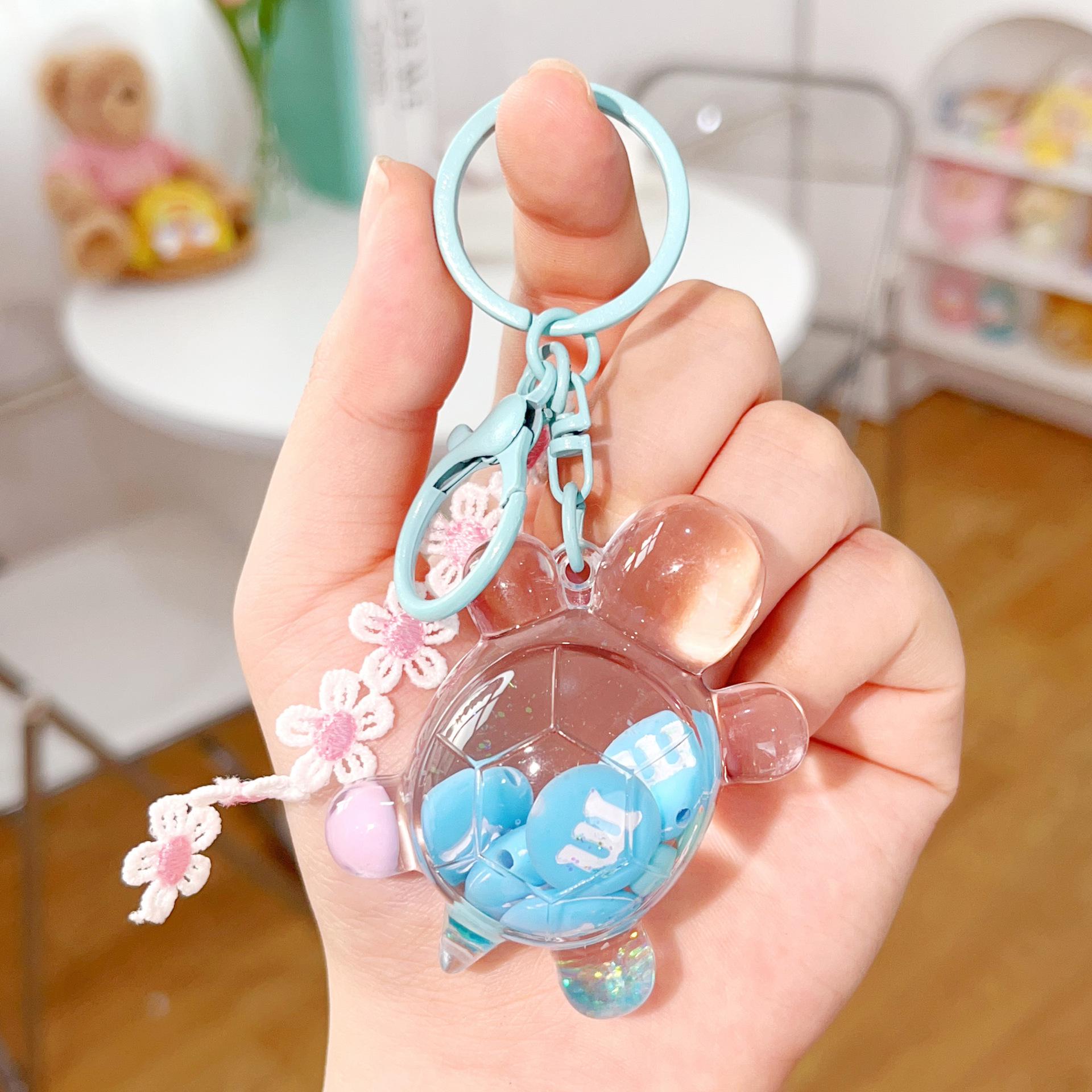 Acrylic Liquid Turtle Keychain: Flowing Sand Couple Charm Pendant