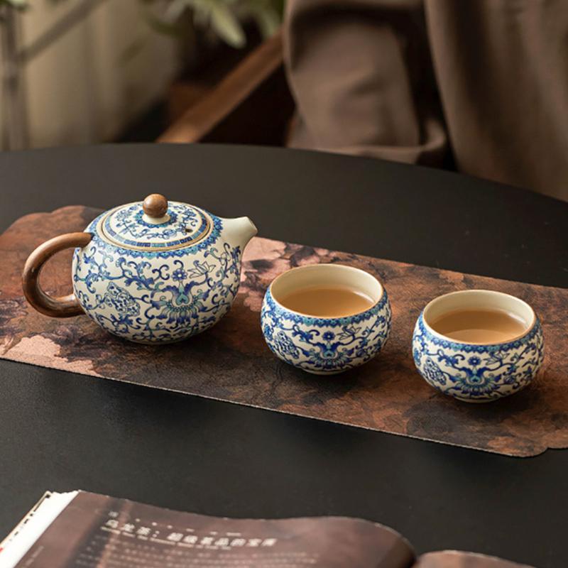 Ru Brennofen Blau Weiß Keramik Teekanne Kreative Teezubereiter Retro Handgefertigte Teekanne Kung Fu Teeset Haushalts-Teegeschirr Tee-Sieb
