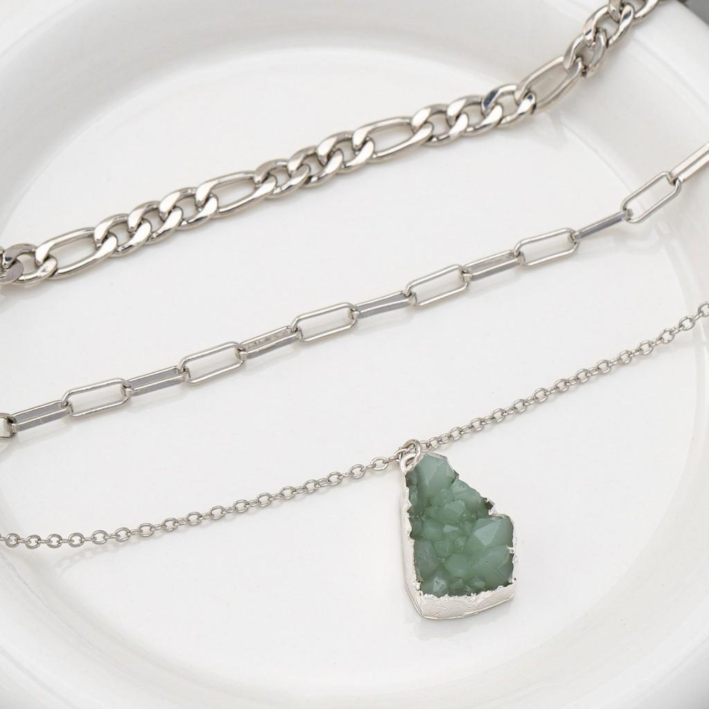 Elegant Alloy Pendant Necklace For Women Featuring Geometric Shapes And Fall Style