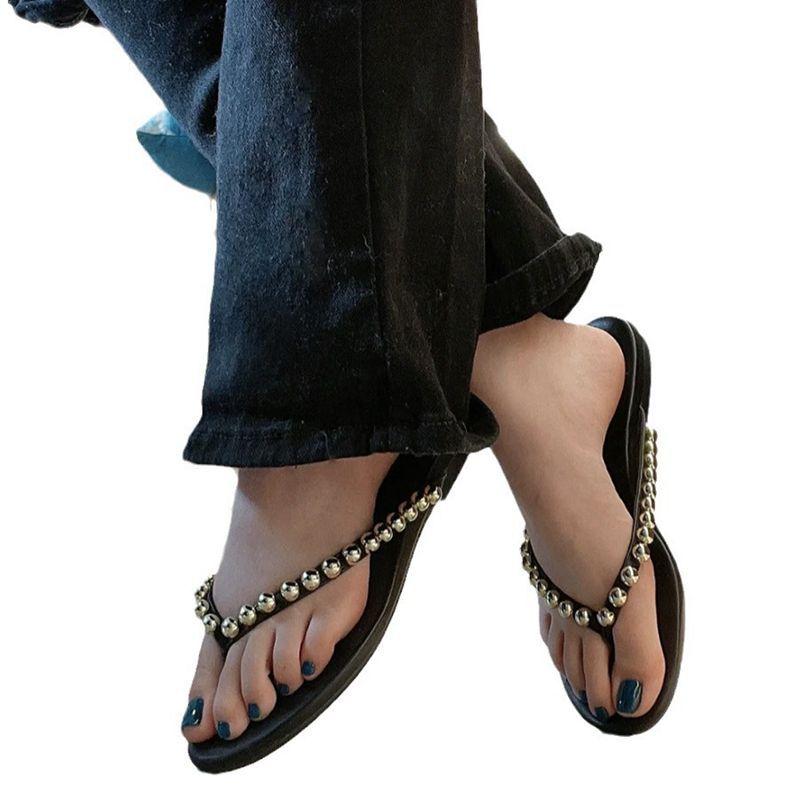 Flat-bottomed flip-flops women's pearl leather fashion beach pinch sandals outside