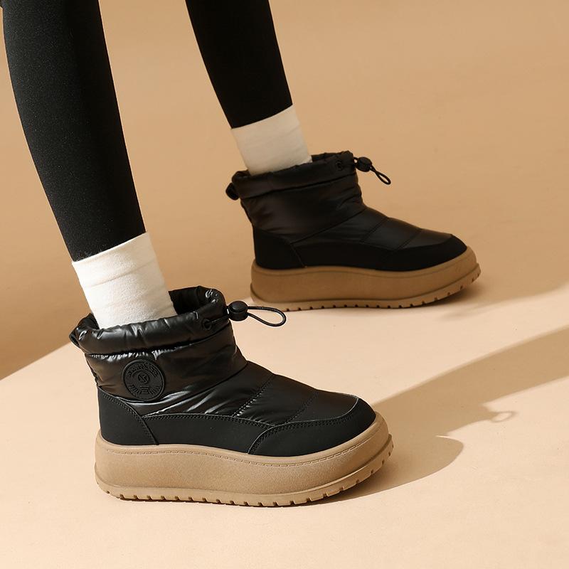 Snow boots women's new winter velvet warm cotton shoes heightened non-slip casual versatile women's shoes