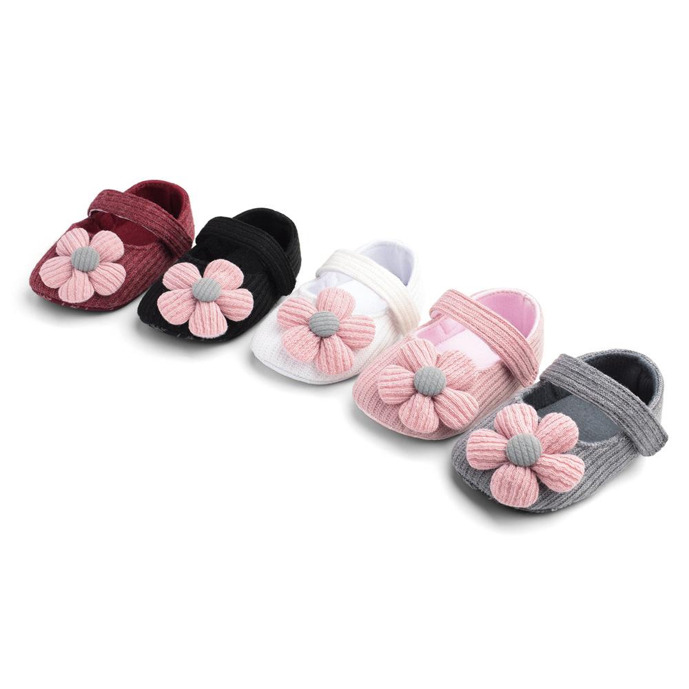 Baby First Walkers Woolen Knitting Cotton Flower Bow Princess Soft Bottom Baby Casual 0-3 M Old Newborn Indoor Shoes