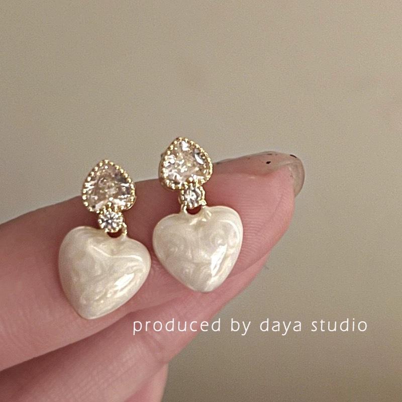 Prelude to Fall: French Retro Zircon Heart Drop Enamel Earrings