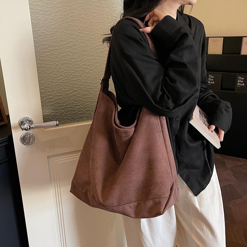 Large Capacity Commuter Tote Bag Women's Crossbody Shoulder Underarm Bag