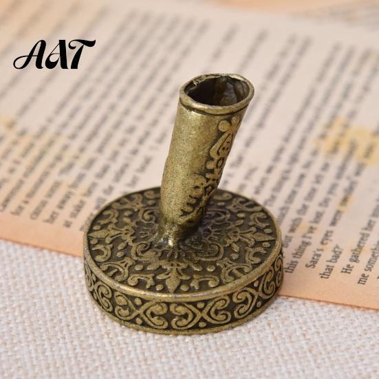 Vintage Desk Organizer Round Pen Holder, Durable Metal Exquisite Carved Desktop Ornament, Office Stationery Holder Dip Pens And Quill Supply,