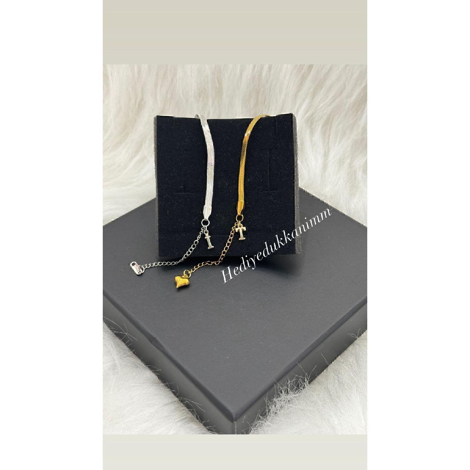 

2 Letter Bracelet Withkaramaz Steel For Lover, Couple, Friend, Bracelet M золотий