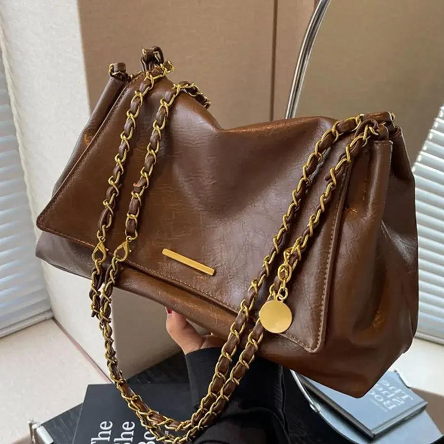 Soft PU Leather Tote Bag New Golden Chains Feminine High Quality Large Capacity Solid Shoulder Versatile Crossbody Bag
