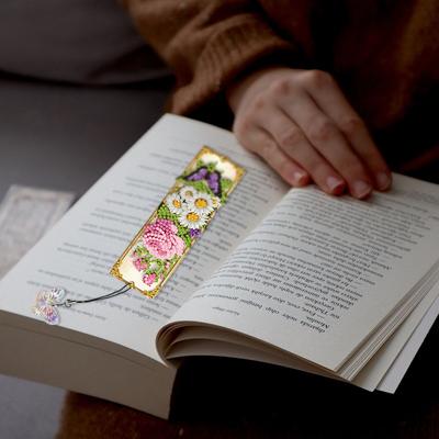 3Pcs Special Shaped Flower Pattern Diamond Painting Bookmark DIY Diamond Bookmark with Crystal Pendant for Reading Day Gift